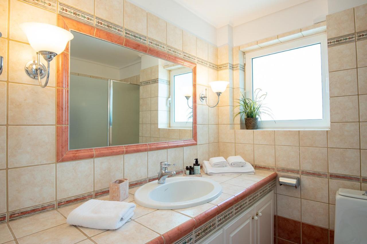 Villa Kamariyo Athens Riviera